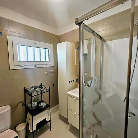 Casa Atlantis Playa Roca * קוסטה טגוויסה