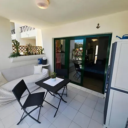 Casa Atlantis Playa Roca קוסטה טגוויסה