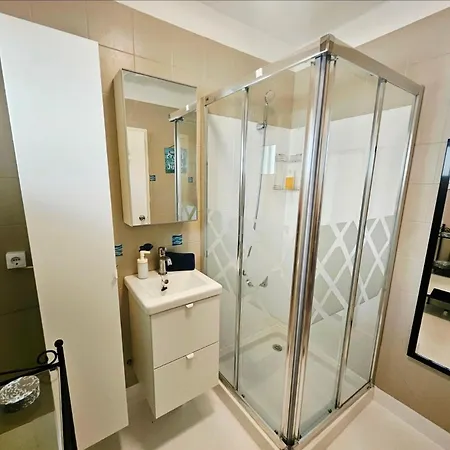 Casa Atlantis Playa Roca * קוסטה טגוויסה