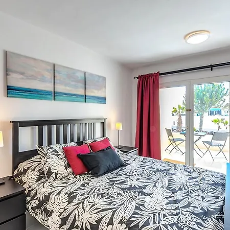 Paternal Playa Roca. Apartamento Costa Teguise