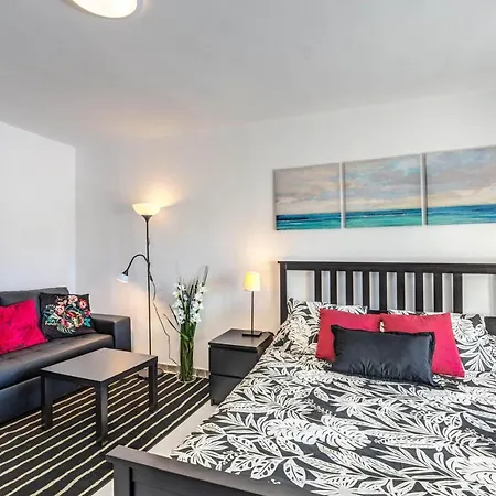 Casa Atlantis Playa Roca * קוסטה טגוויסה